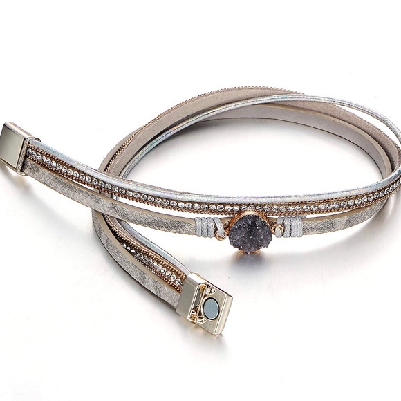 Multi-Layered Leather Bracelet - Picture 3 of 4